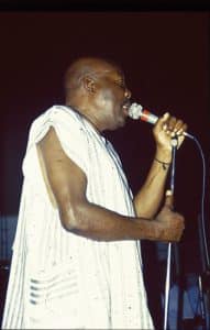 Coupé Cloué en concert à Carrefour (Haïti) en 1987.© Gage Averill